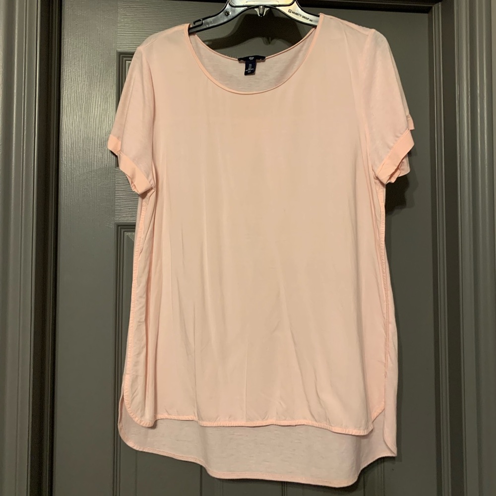 Pink gap top